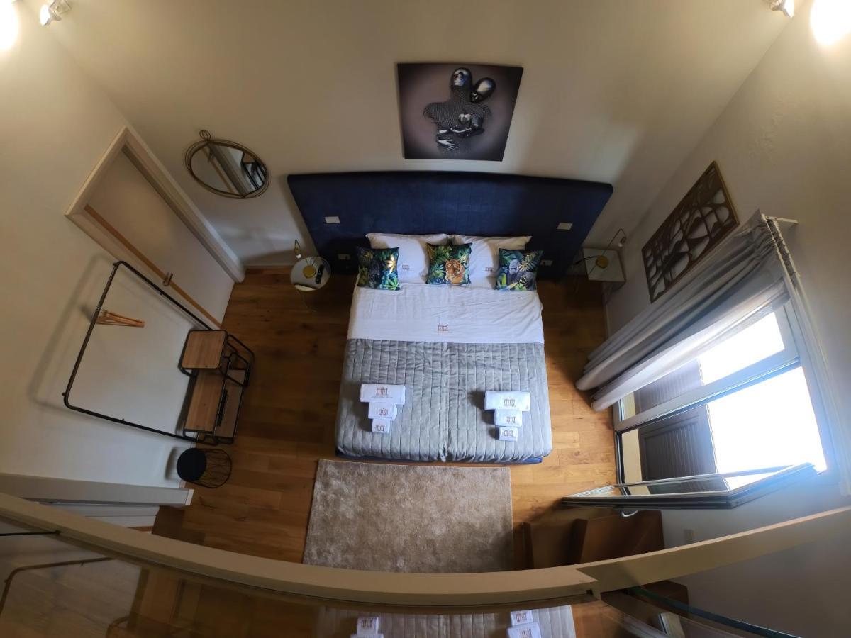 Atenea Palace Guest house *